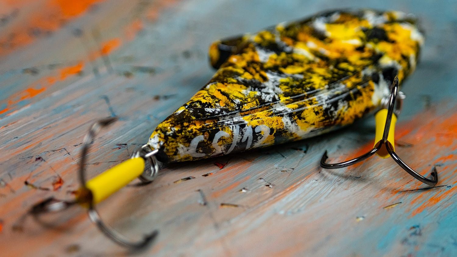 Żółte otuliny kotwiczek nie tylko wspaniale pasują do jasnych kolorów, do tych ciemniejszych też są nie zastąpione!