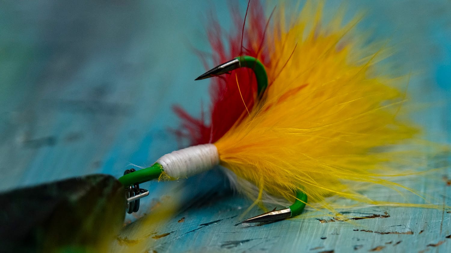 Ręcznie wiązane pióra marabuta do kutych kotwic? Dlaczego, nie! CS Jerk 16 i F16 z dodatkiem piór marabuta!