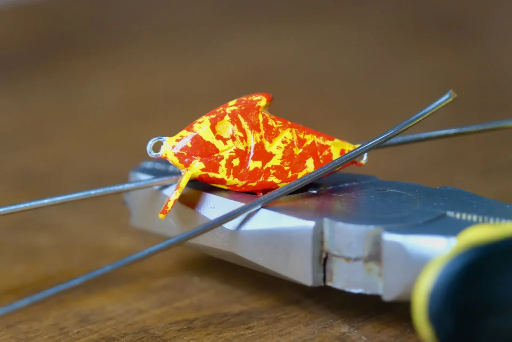CS Nano Shark – ręcznie wykonana przynęta spinningowa na pełnym stelażu z drutu 1 mm, wytrzymała i niezawodna