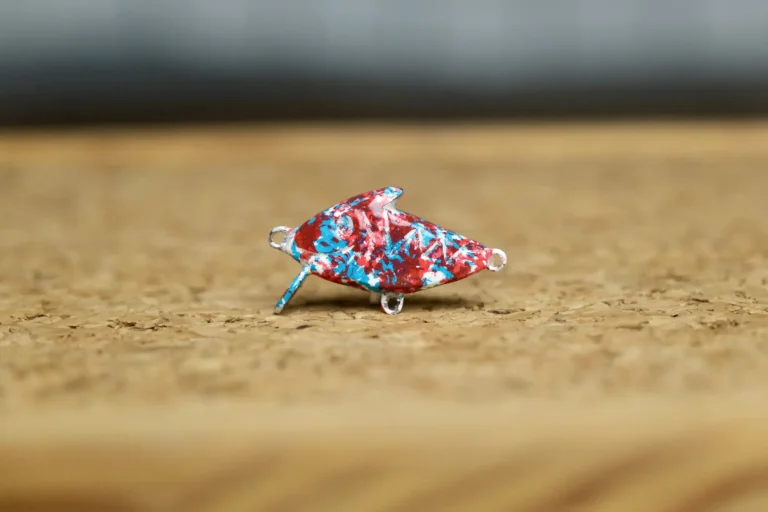 CS Nano Shark Blue Koi – ręcznie wykonana przynęta spinningowa na drapieżniki